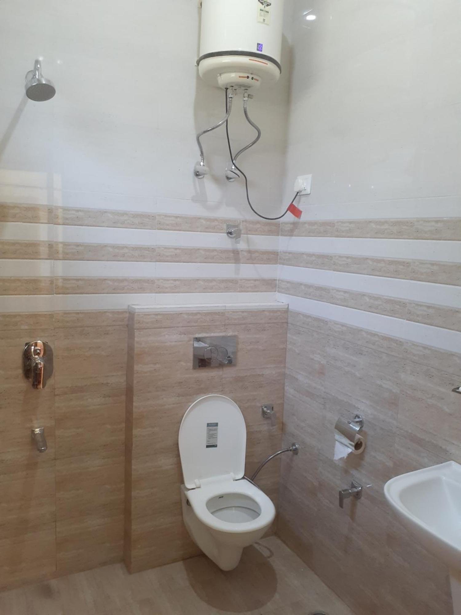 Gazing Moon Homestay Shamshi 객실 사진
